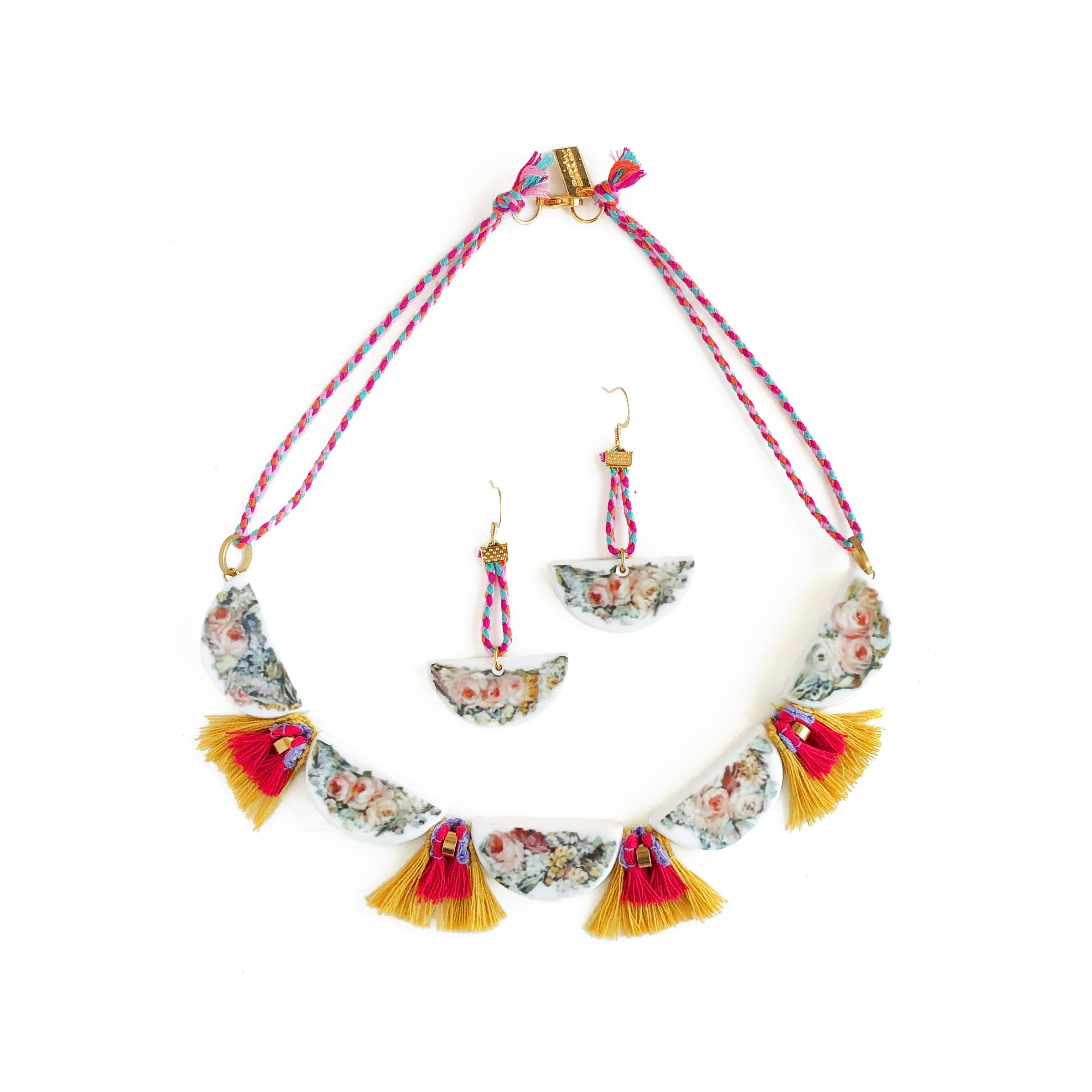 PENDIENTES EL TRIUNFO DEL AMOR