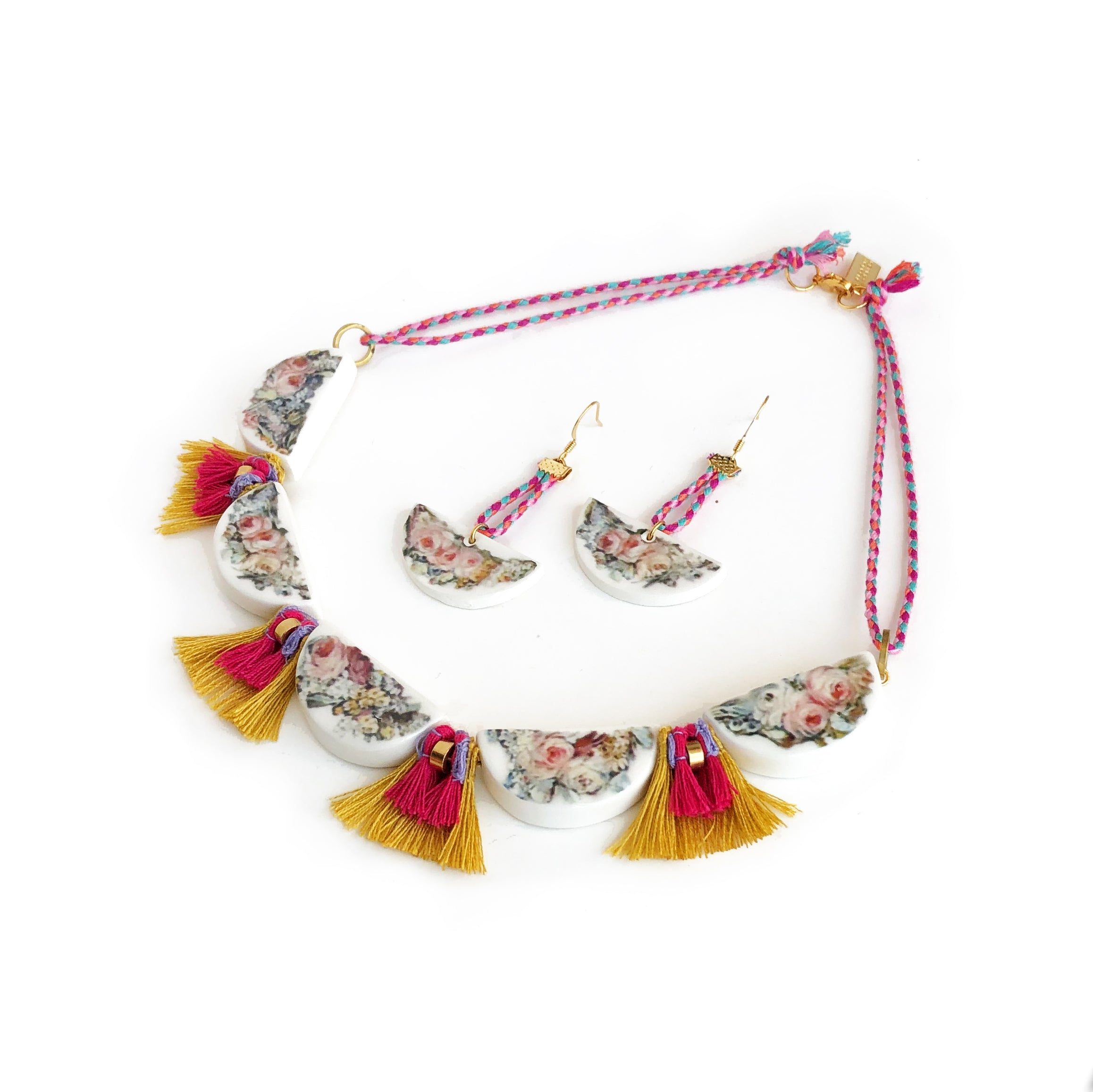 PENDIENTES EL TRIUNFO DEL AMOR