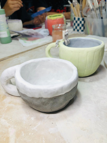 Taller de Cerámica - Pinch pot mug